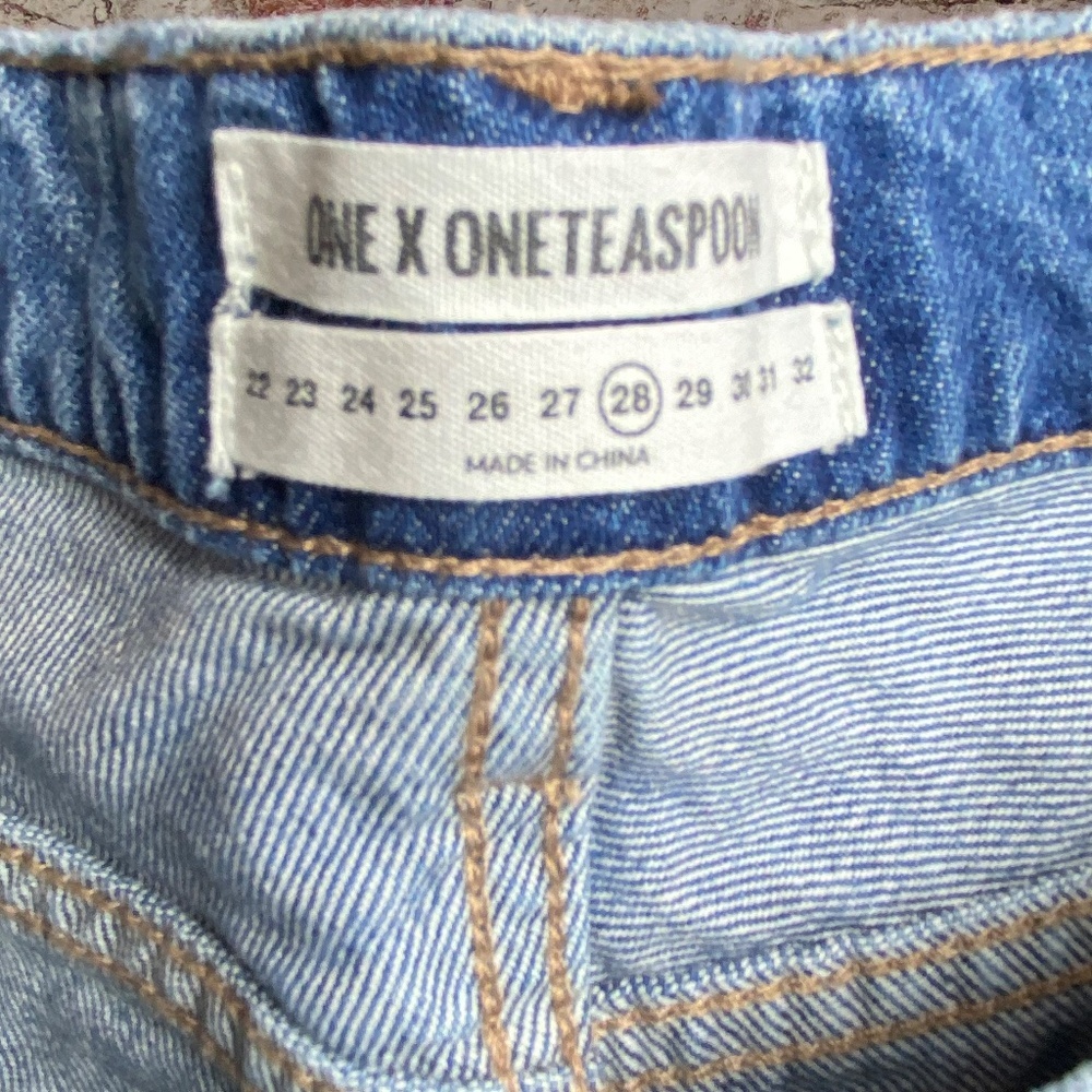 One x One Teaspoon Womenʻs Distressed White Wash Jeans Size 28 - Picture 10 of 11